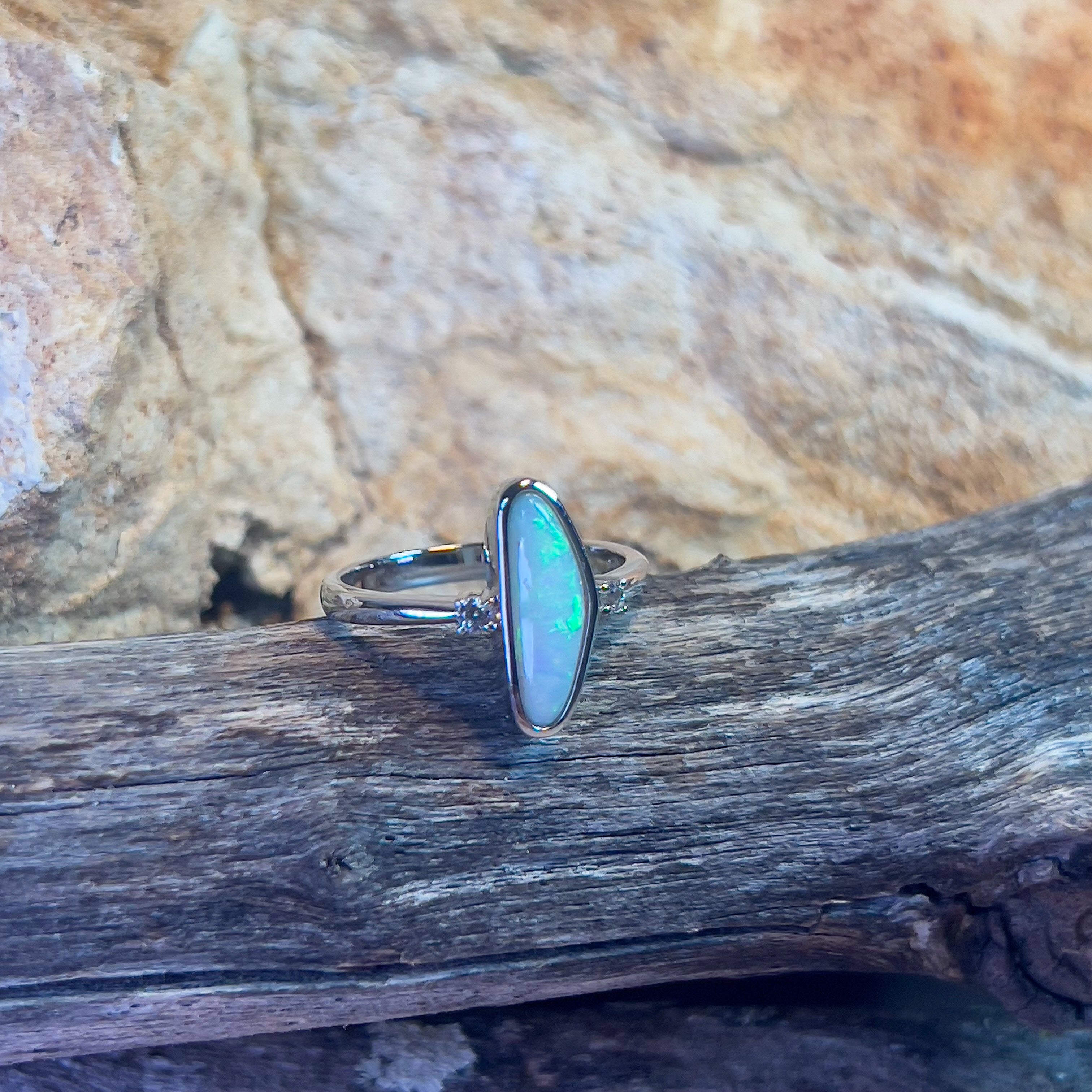 Sterling Silver freeform 1.12ct Light opal ring - Masterpiece Jewellery Opal & Gems Sydney Australia | Online Shop