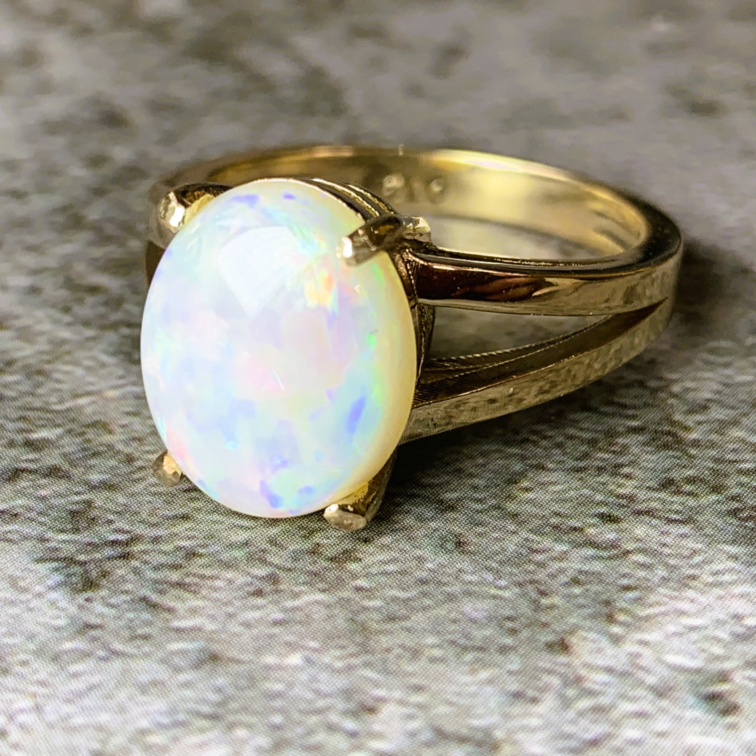 9kt Yellow Gold split shank 2.95ct White Opal solitaire ring - Masterpiece Jewellery Opal & Gems Sydney Australia | Online Shop